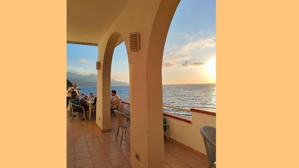Hotel Scoglio Bianco Портоферрайо Экстерьер фото